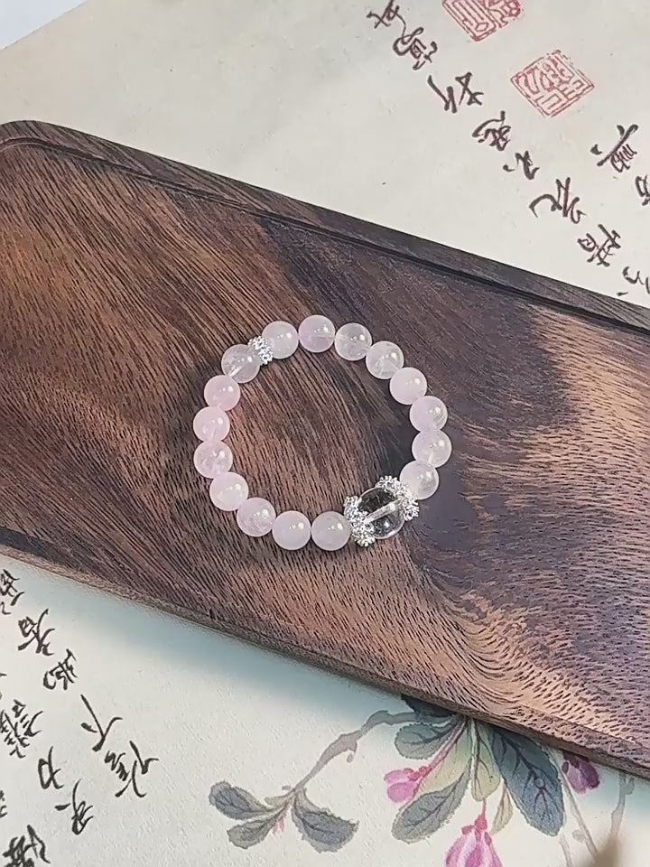 Natural pink crystal beaded bracelet for women, fresh and sweet, old mine horse pink and white crystal top bead bracelet jewelry.